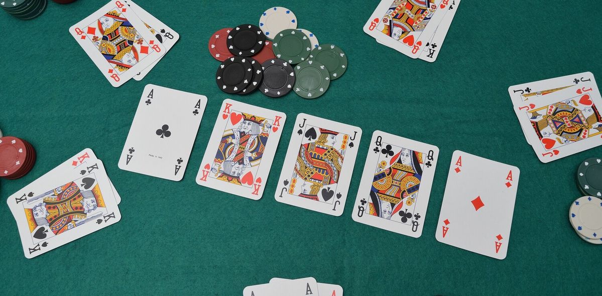 BlueLeo Casino کیسینو میں پوکر گیمز